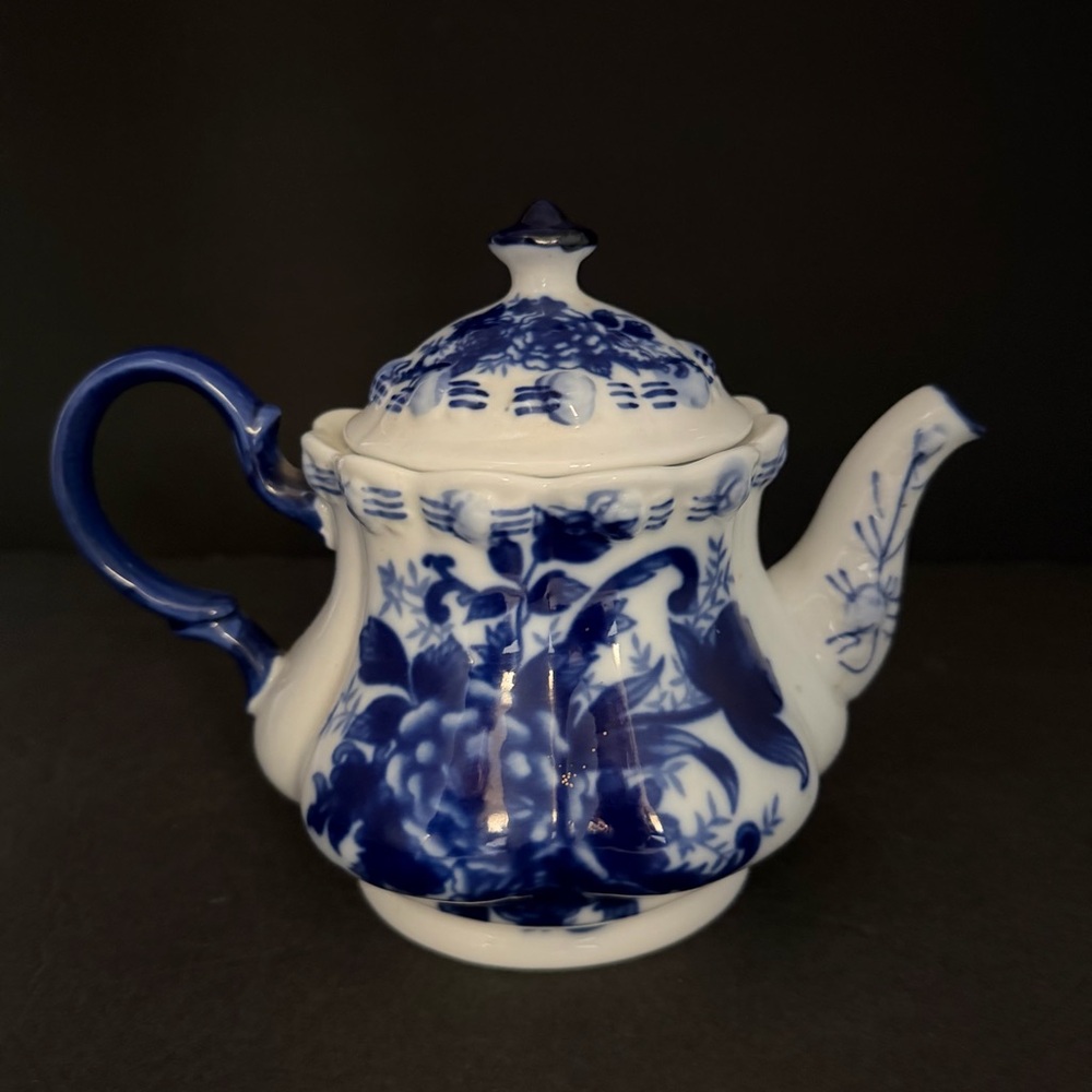 Blue & White Floral Ceramic Teapot - Picture 2 of 16